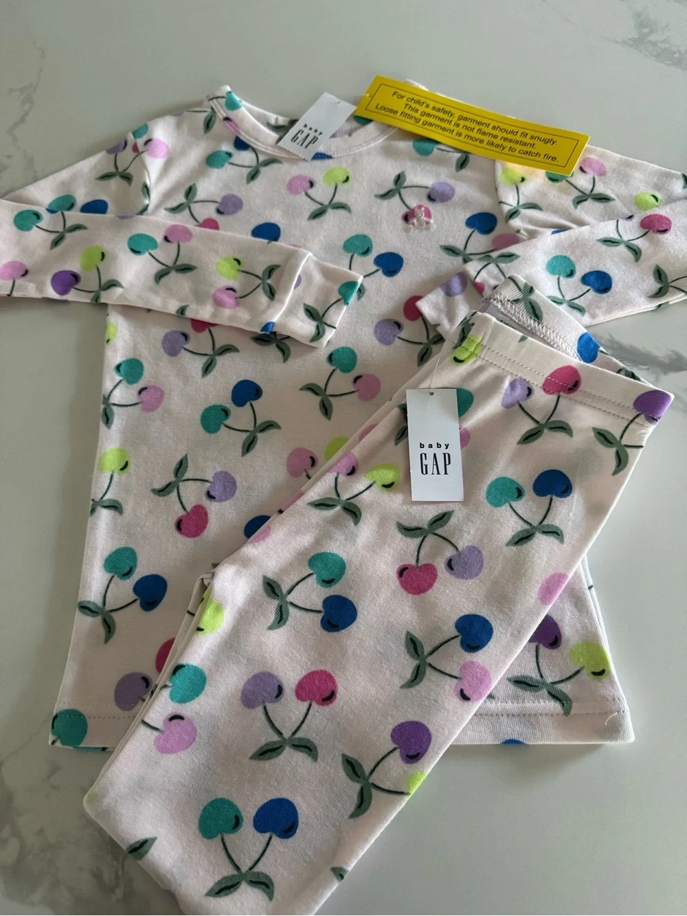 GAP Kids Colorful Cherries Pajama Set Girls’ Size 5
